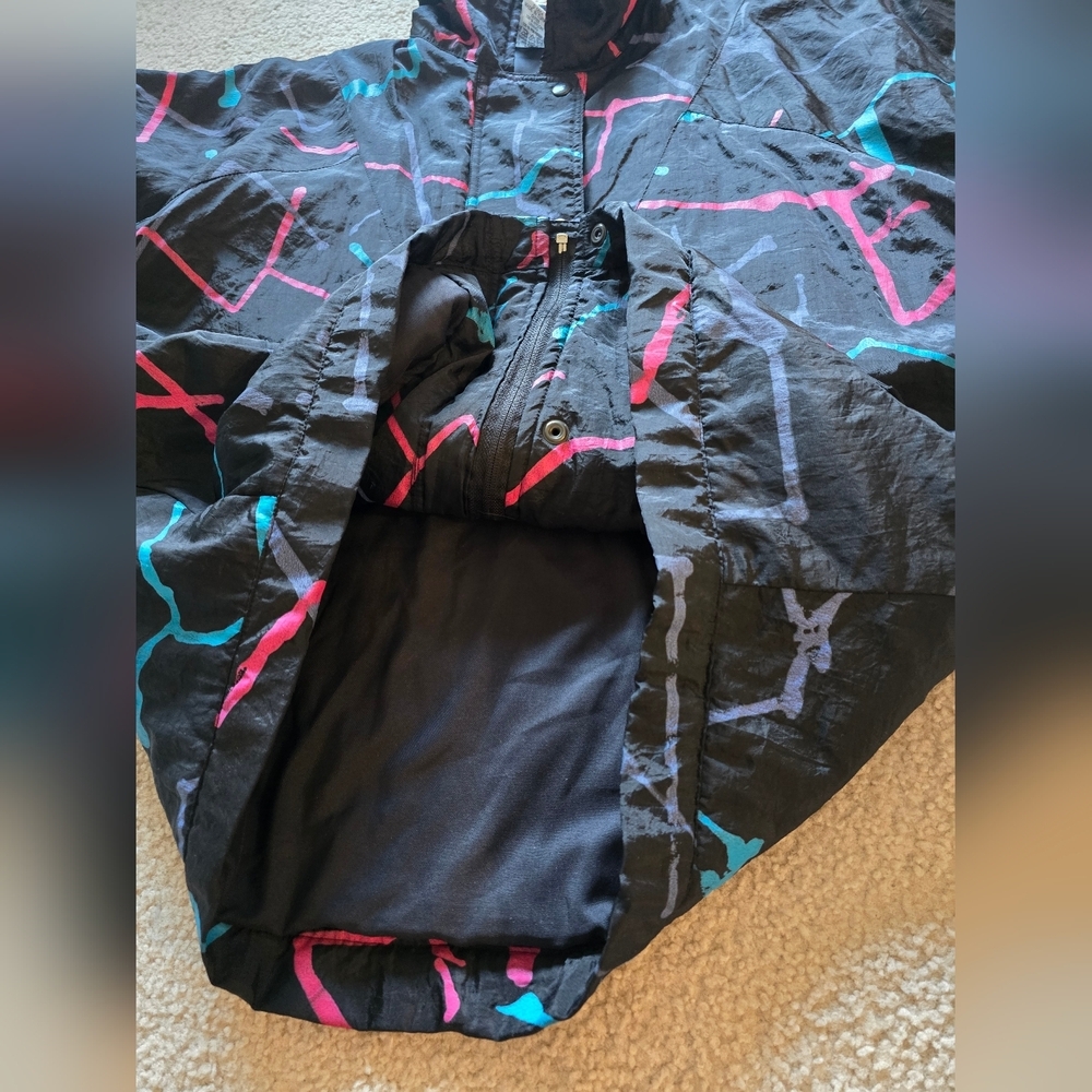 90s Windbreaker Jacket – Size 16 - black background with pink, blue and teal - Picture 7 of 8